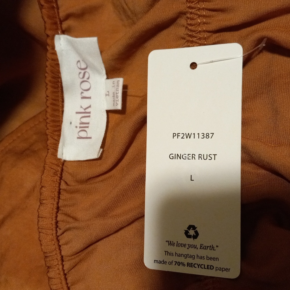 Pink Rose Rust Satin top NWT - Picture 3 of 5